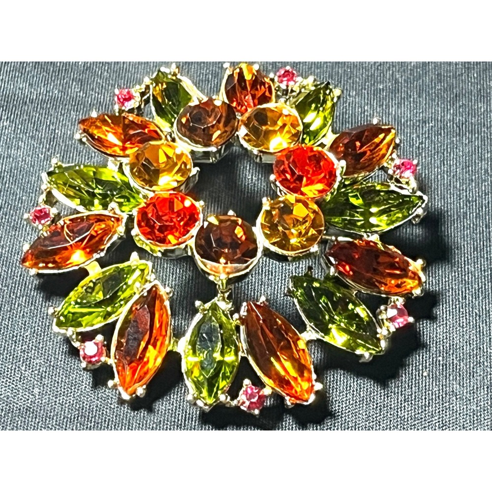 Vintage Emmons signed floral brooch